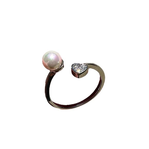 NEW Dainty White Gold Plated Pave Heart and Pearl Ring - Adjustable / One Size - Picture 1 of 13